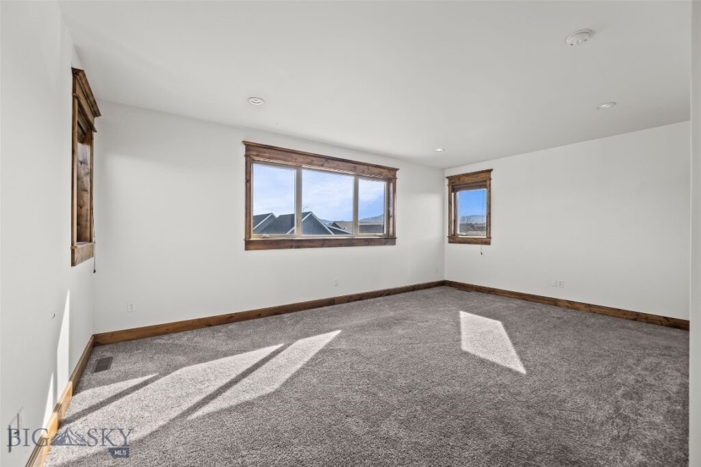 886 Flanders Creek Avenue, Bozeman MT 59718