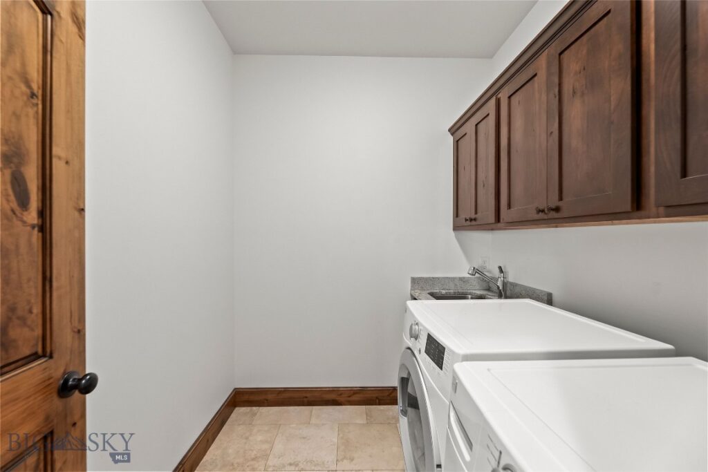 886 Flanders Creek Avenue, Bozeman MT 59718