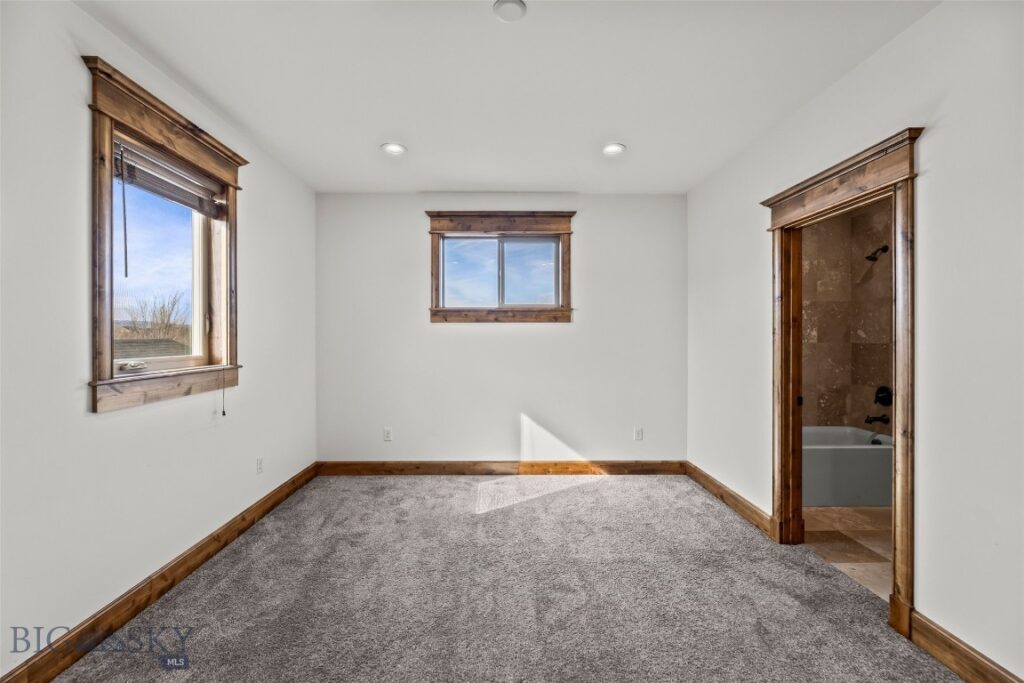 886 Flanders Creek Avenue, Bozeman MT 59718