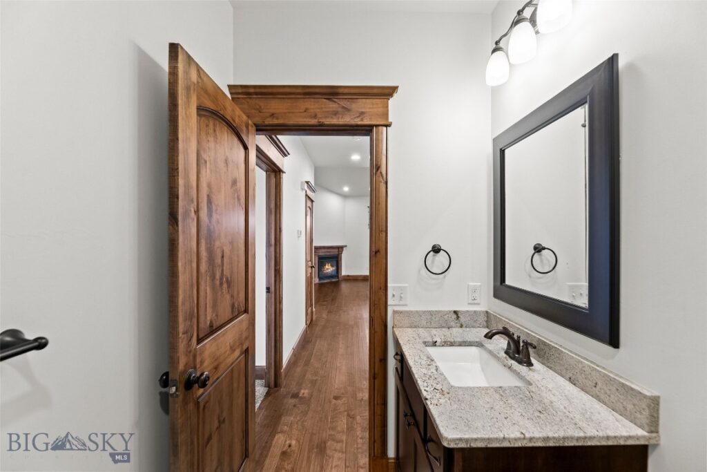 886 Flanders Creek Avenue, Bozeman MT 59718