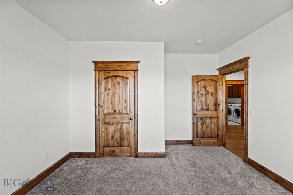 886 Flanders Creek Avenue, Bozeman MT 59718