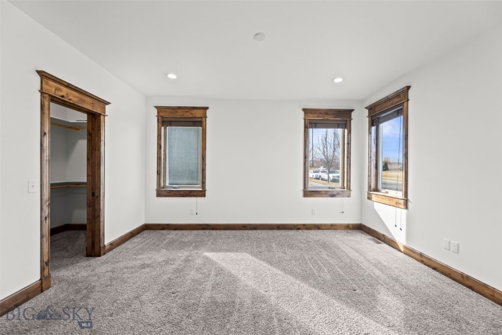 886 Flanders Creek Avenue, Bozeman MT 59718