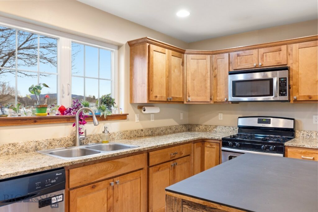 887 Hanson Street, Bozeman MT 59718