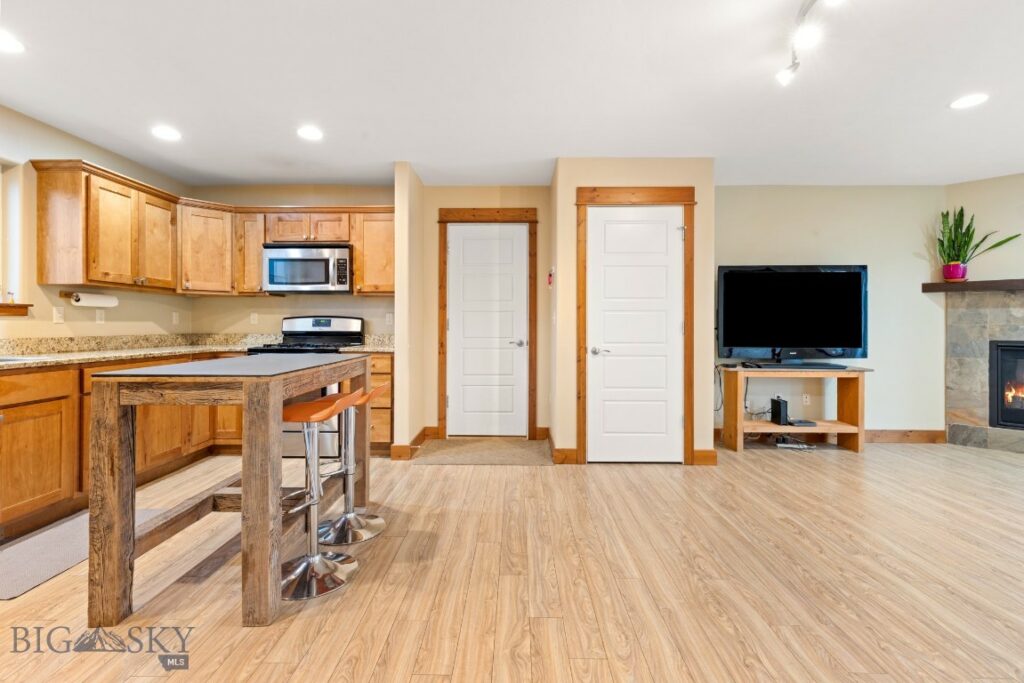 887 Hanson Street, Bozeman MT 59718