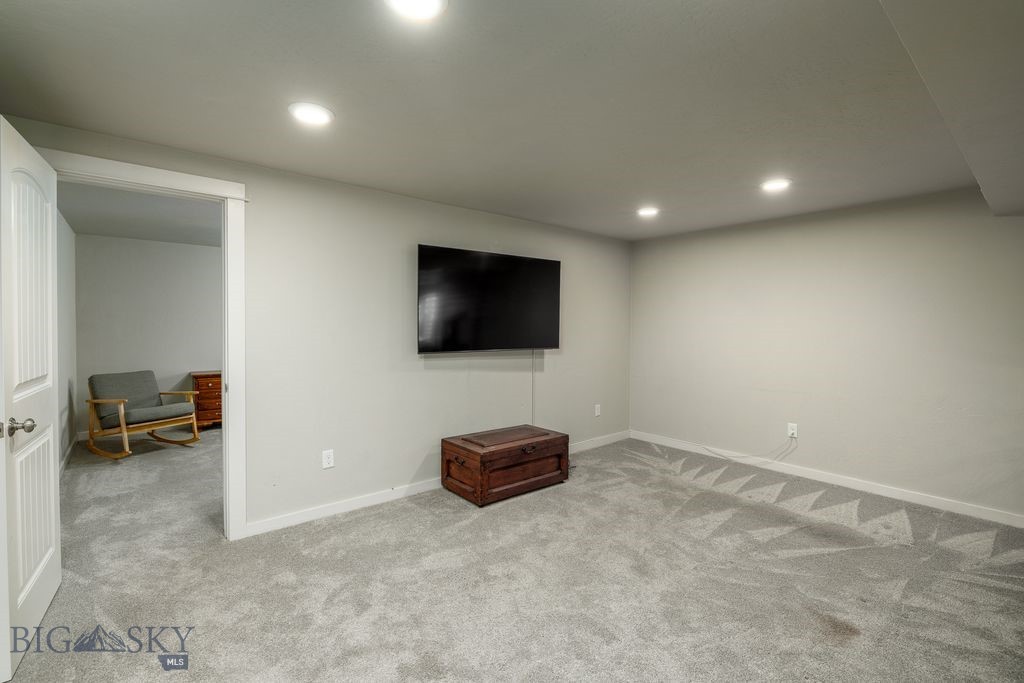 89 Red Rock Court, Bozeman MT 59718