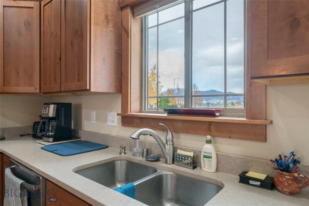 890 Flanders Creek Avenue, Bozeman MT 59718