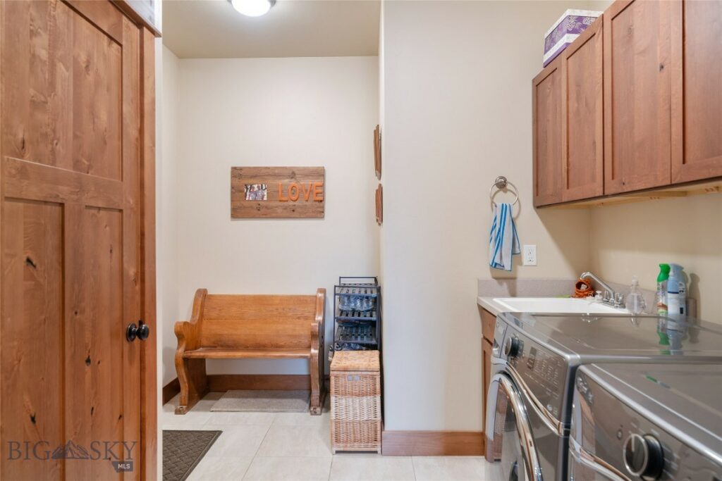 890 Flanders Creek Avenue, Bozeman MT 59718