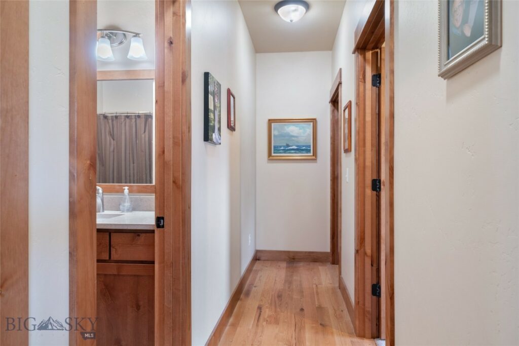 890 Flanders Creek Avenue, Bozeman MT 59718