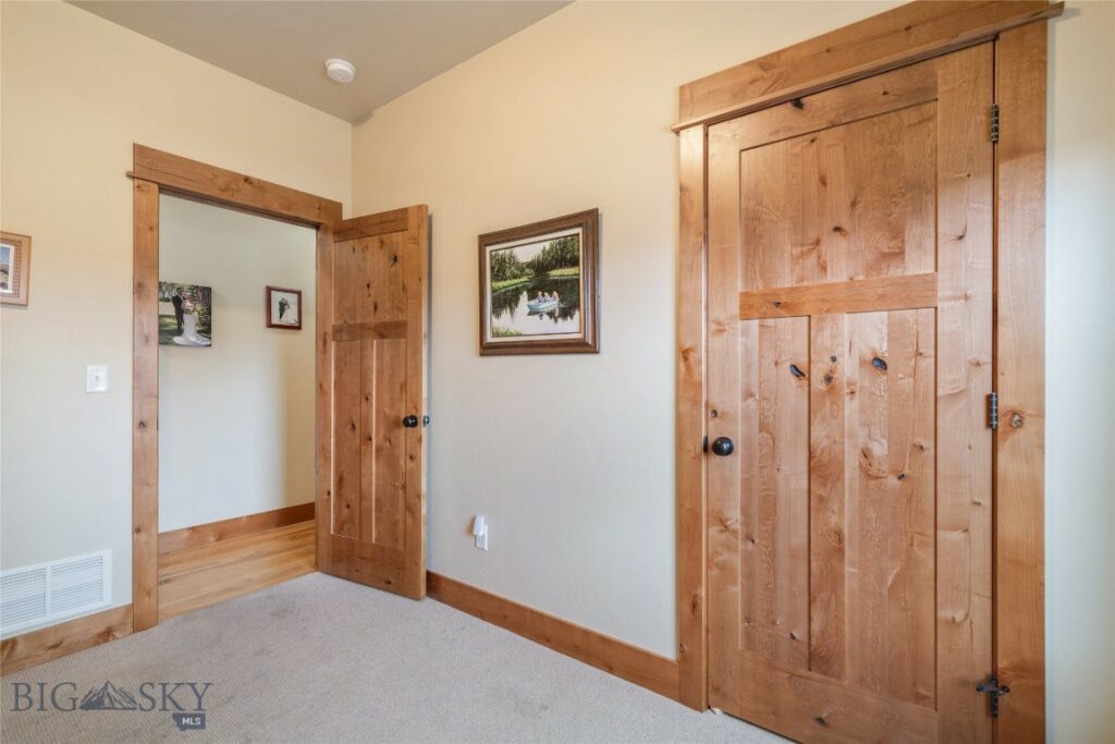 890 Flanders Creek Avenue, Bozeman MT 59718