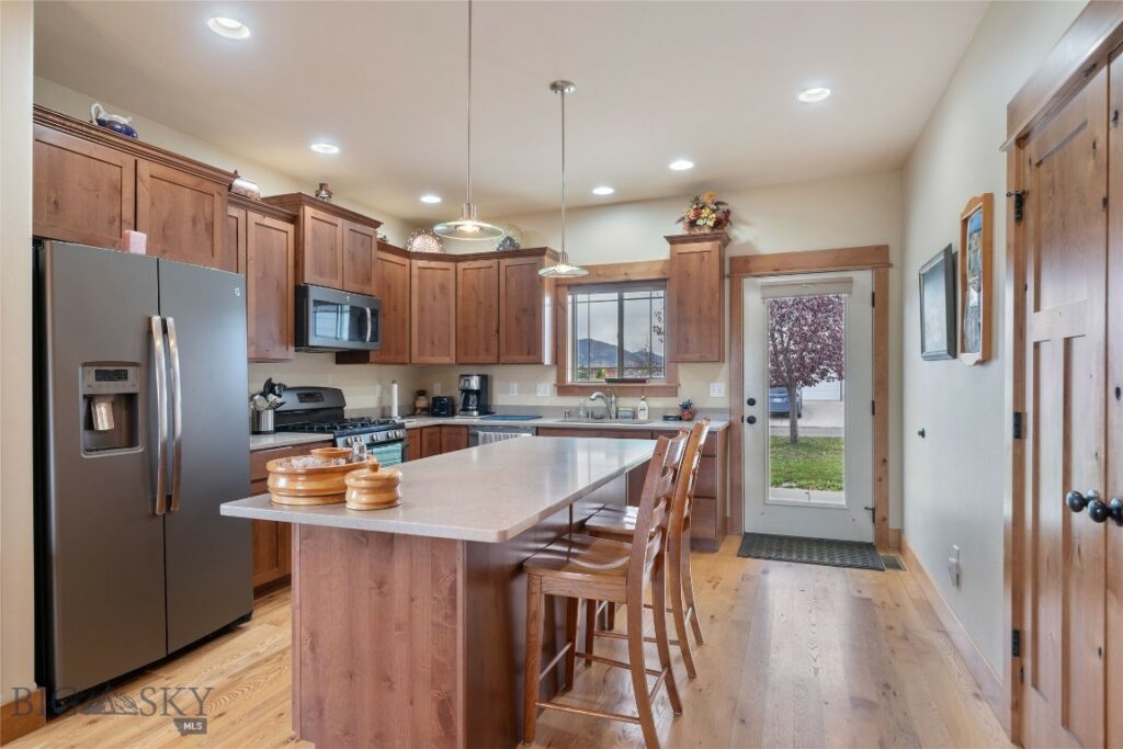 890 Flanders Creek Avenue, Bozeman MT 59718