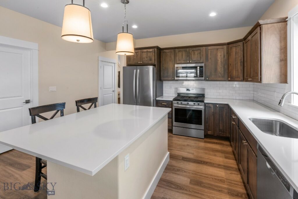 897 White Horse Loop, Bozeman MT 59718