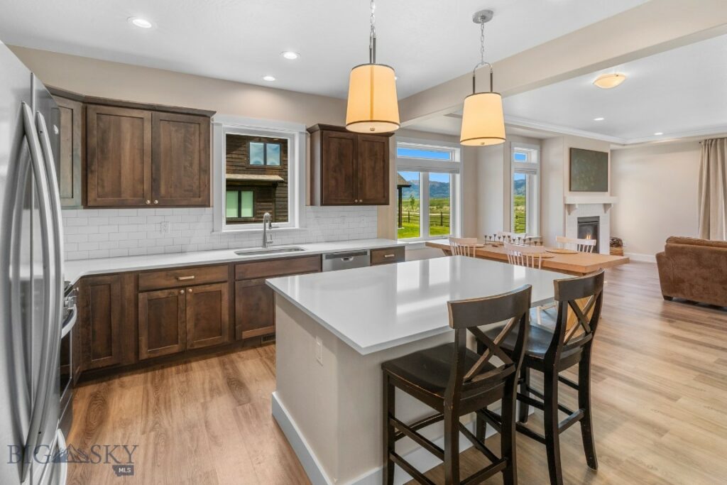 897 White Horse Loop, Bozeman MT 59718