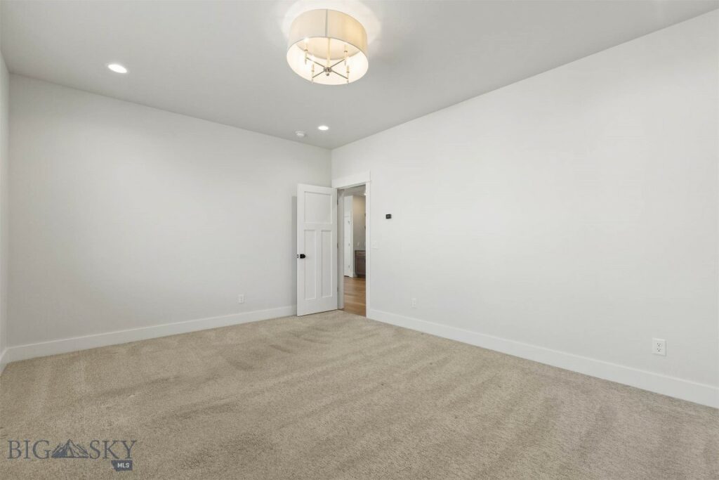 91 W Hyalite Peak Drive, Bozeman MT 59718