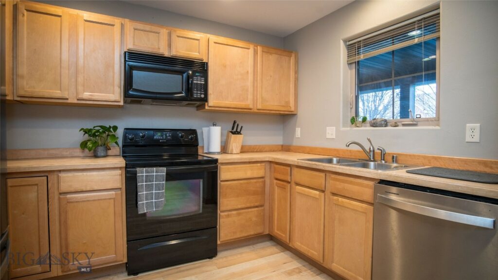 917 N 15th Avenue, Bozeman MT 59715