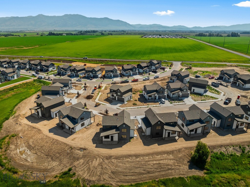 92 Horseshoe Loop, Bozeman MT 59718