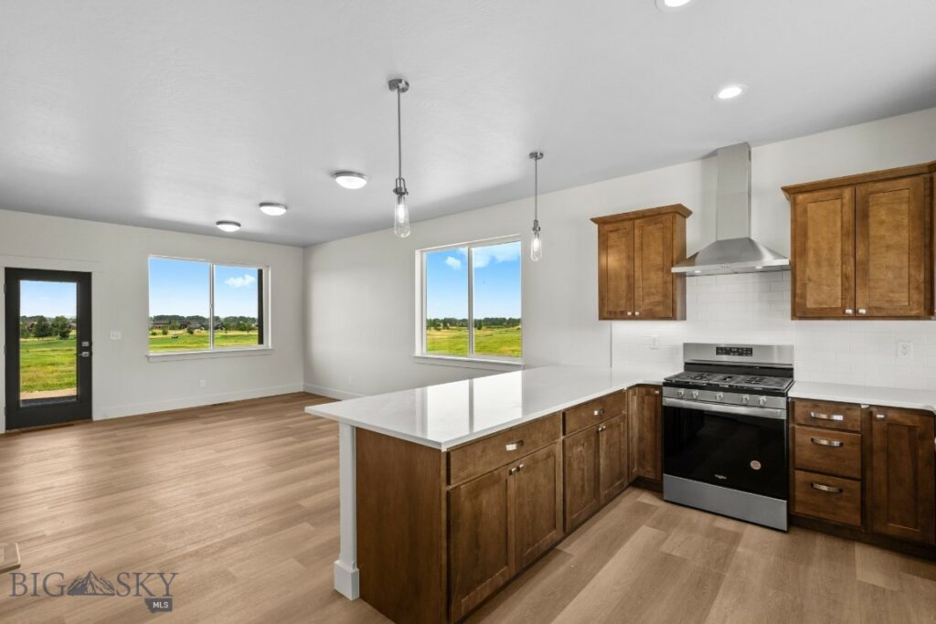 92 Horseshoe Loop, Bozeman MT 59718