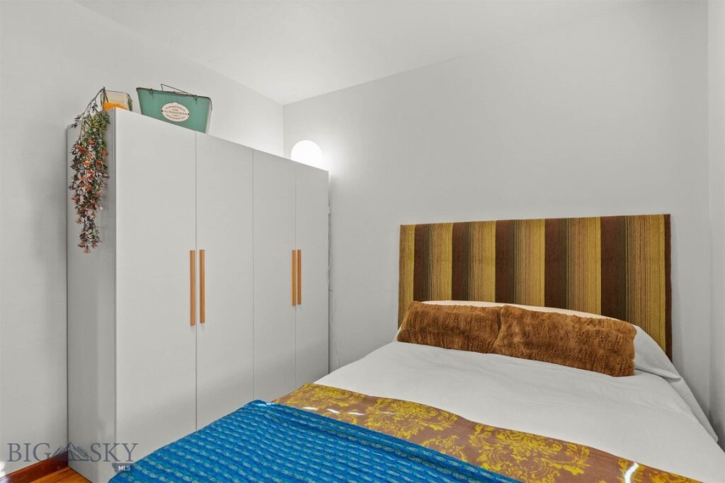 9200 River Road, Bozeman MT 59718