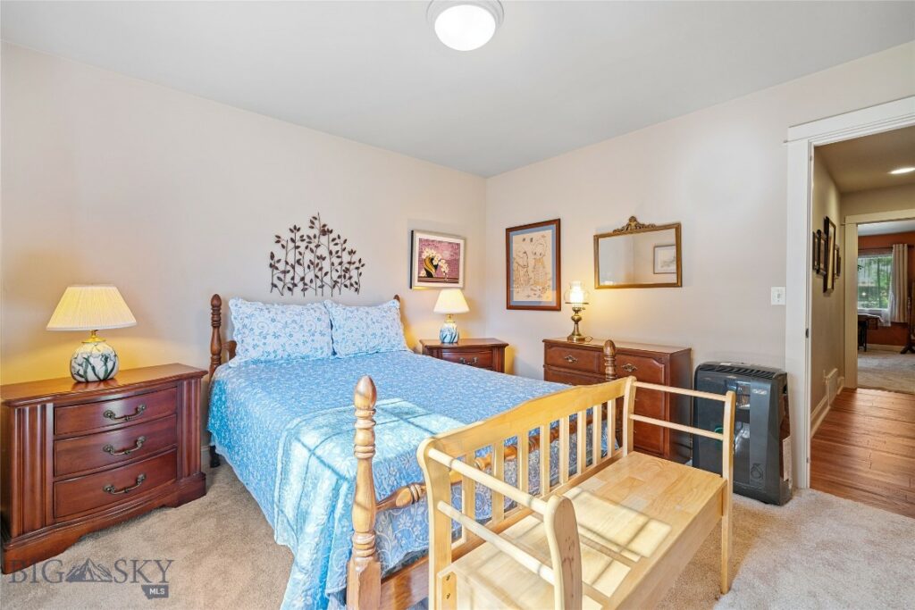 944 Forest Glen Drive, Bozeman MT 59718