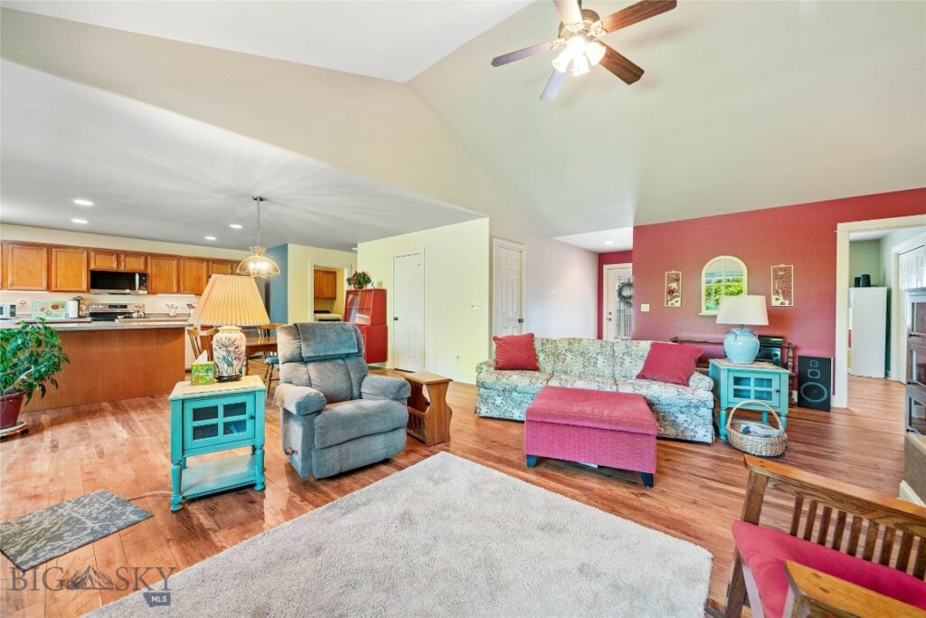 944 Forest Glen Drive, Bozeman MT 59718