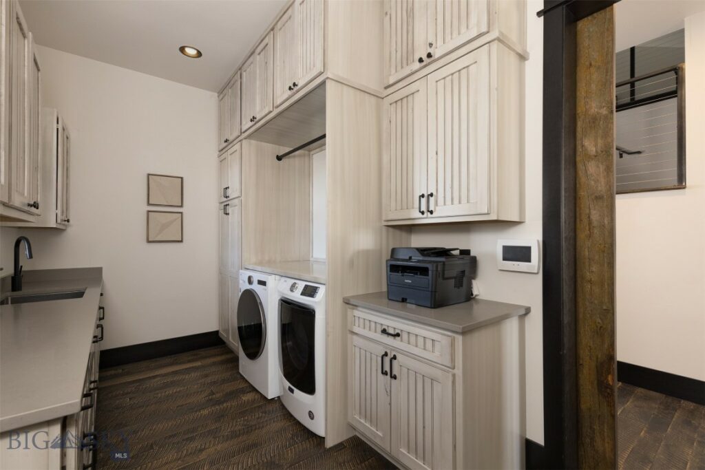 949 Black Bull, Bozeman MT 59718