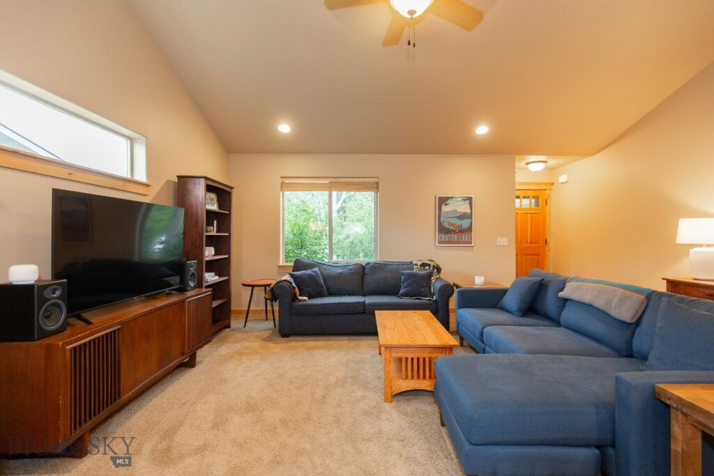 959 Flanders Creek Avenue, Bozeman MT 59718