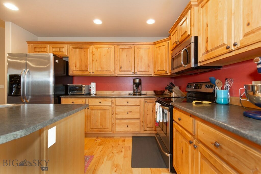 959 Flanders Creek Avenue, Bozeman MT 59718