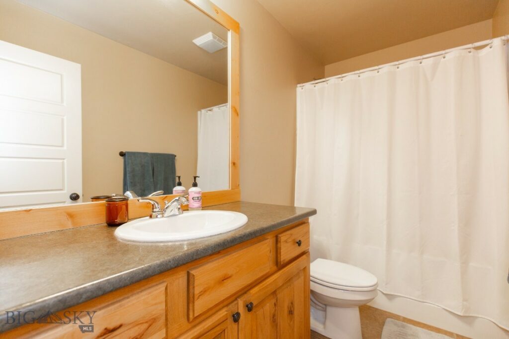 959 Flanders Creek Avenue, Bozeman MT 59718