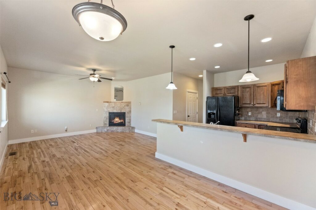996 Saxon Drive, Bozeman MT 59718