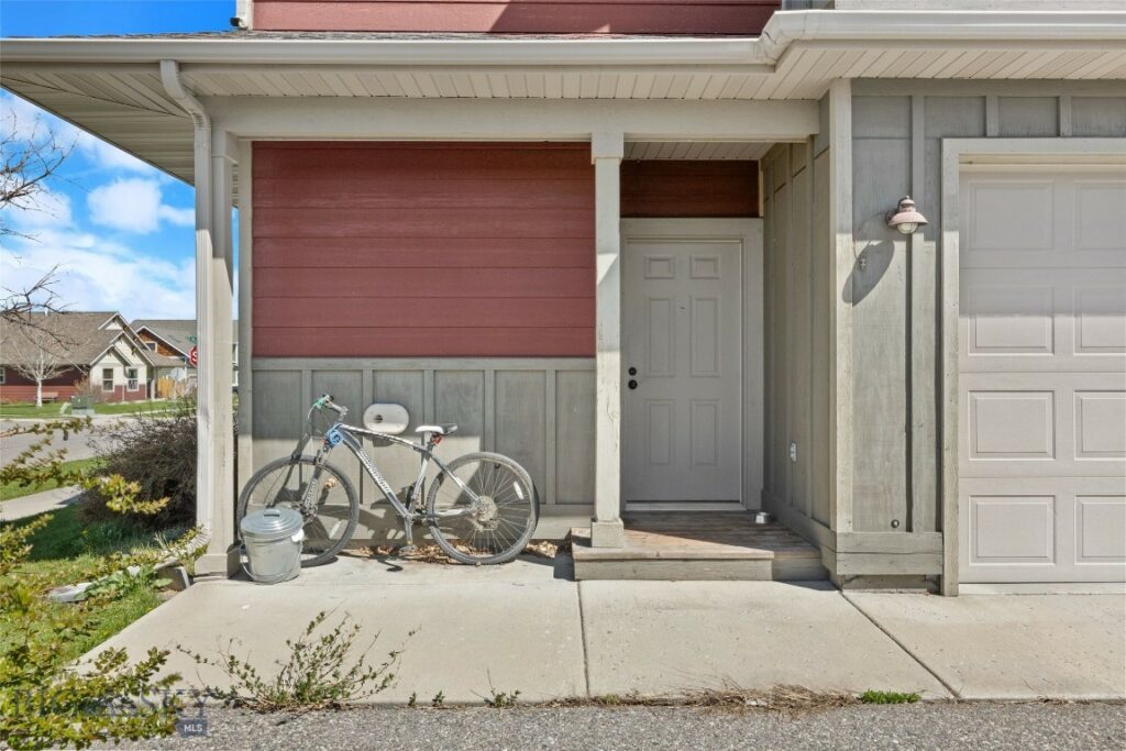 996 Saxon Drive, Bozeman MT 59718