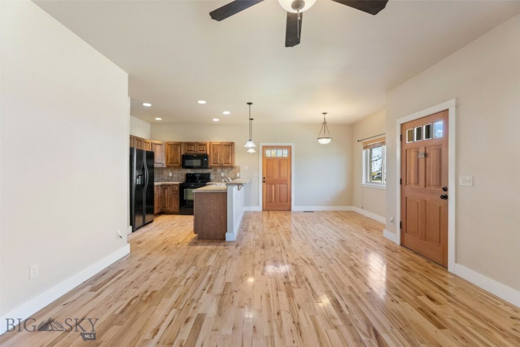 996 Saxon Drive, Bozeman MT 59718