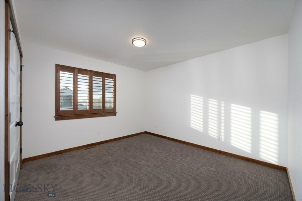 915 Stewart Loop, Bozeman MT 59718