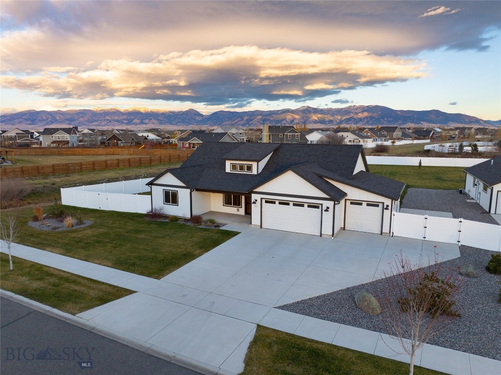 915 Stewart Loop, Bozeman MT 59718