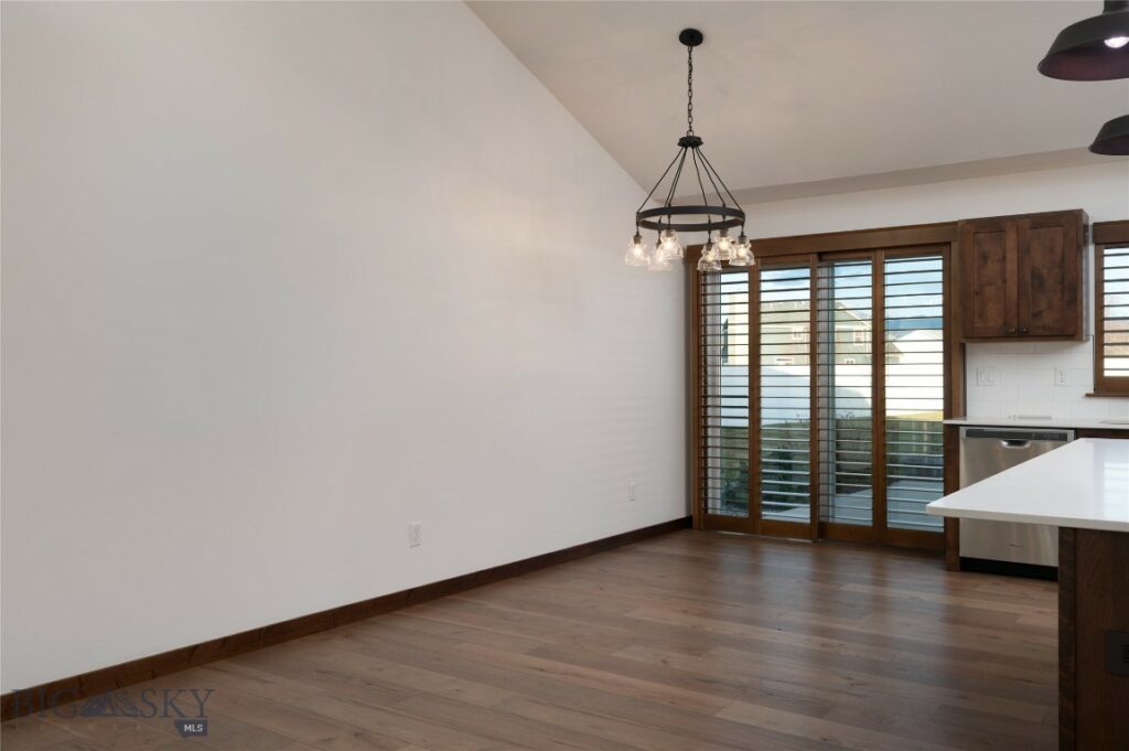 915 Stewart Loop, Bozeman MT 59718