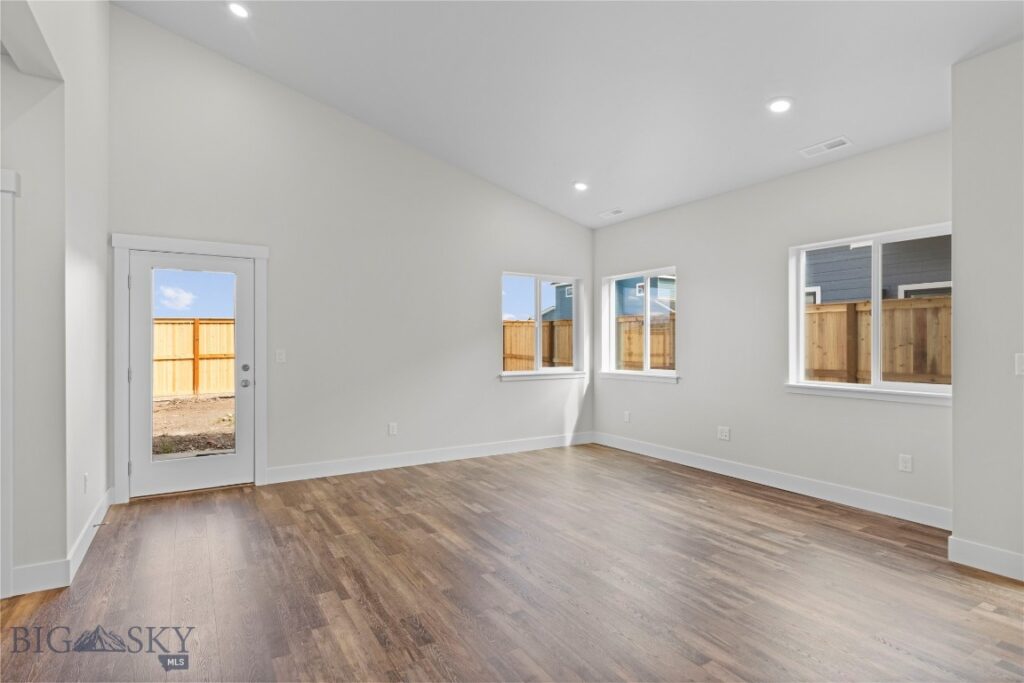 16 Westgate Ave, Bozeman MT 59718