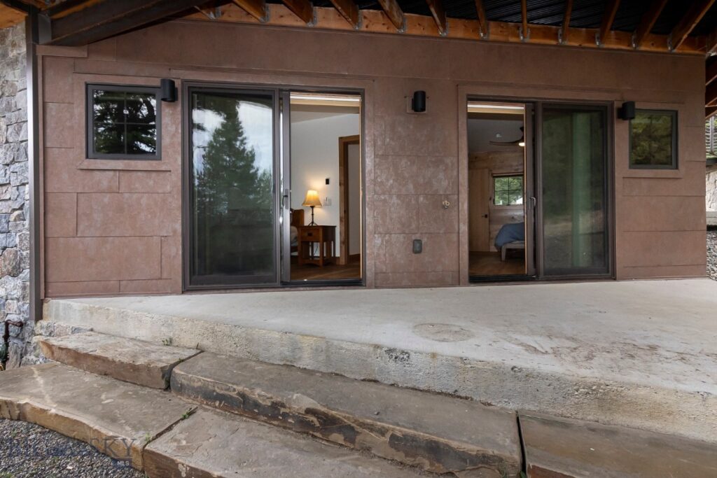 3096 Woodchuck Road, Bozeman MT 59715