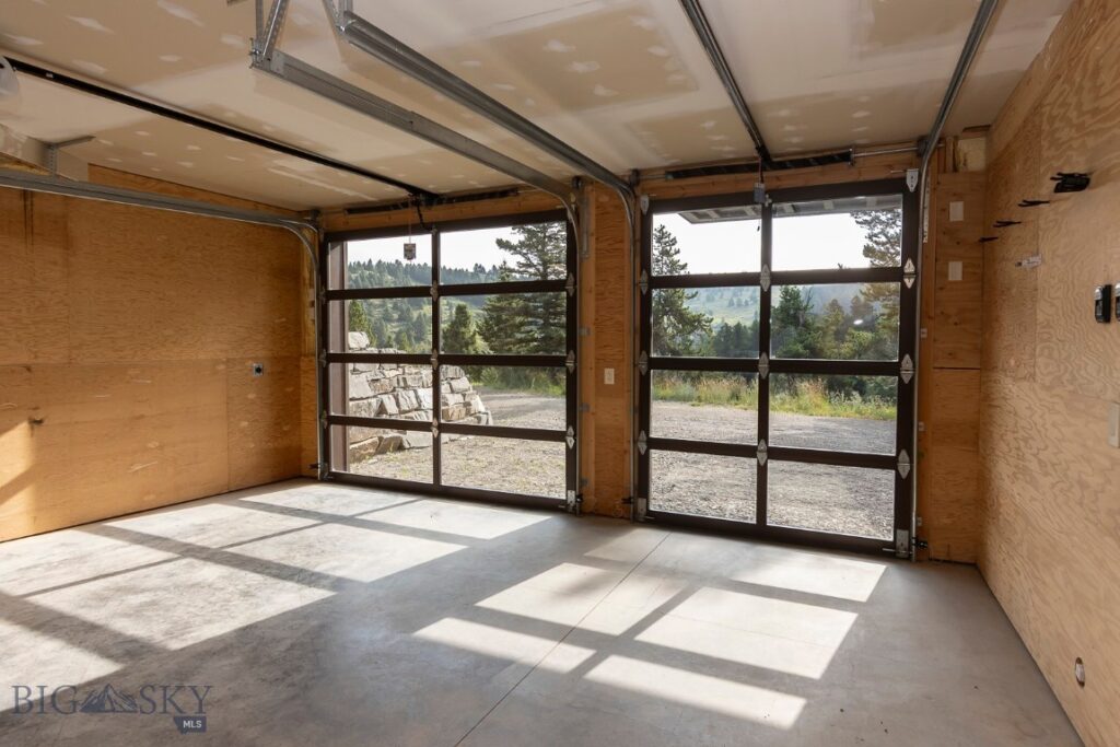 3096 Woodchuck Road, Bozeman MT 59715