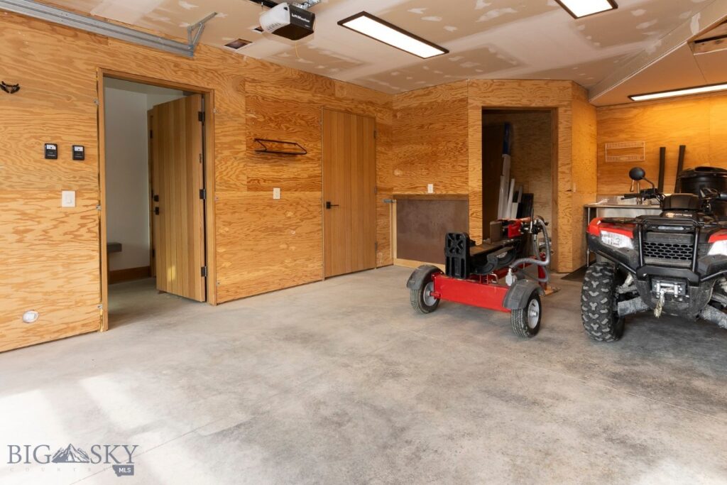 3096 Woodchuck Road, Bozeman MT 59715