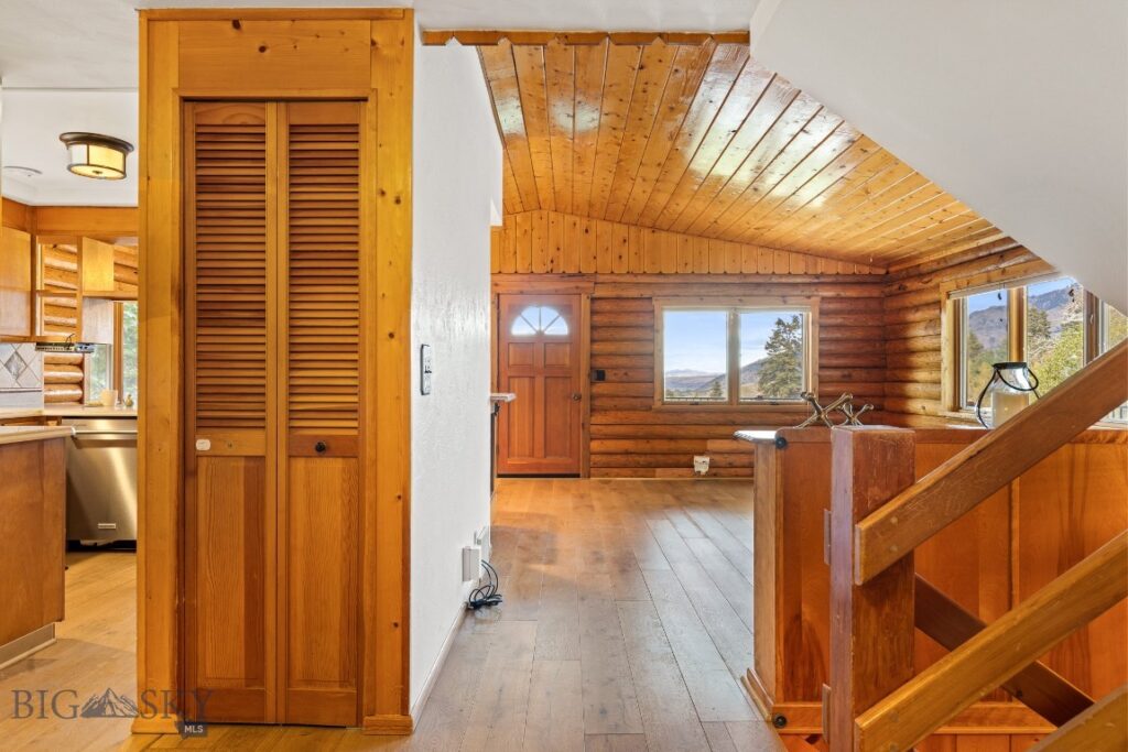 8651 E Panorama Drive E, Bozeman MT 59715