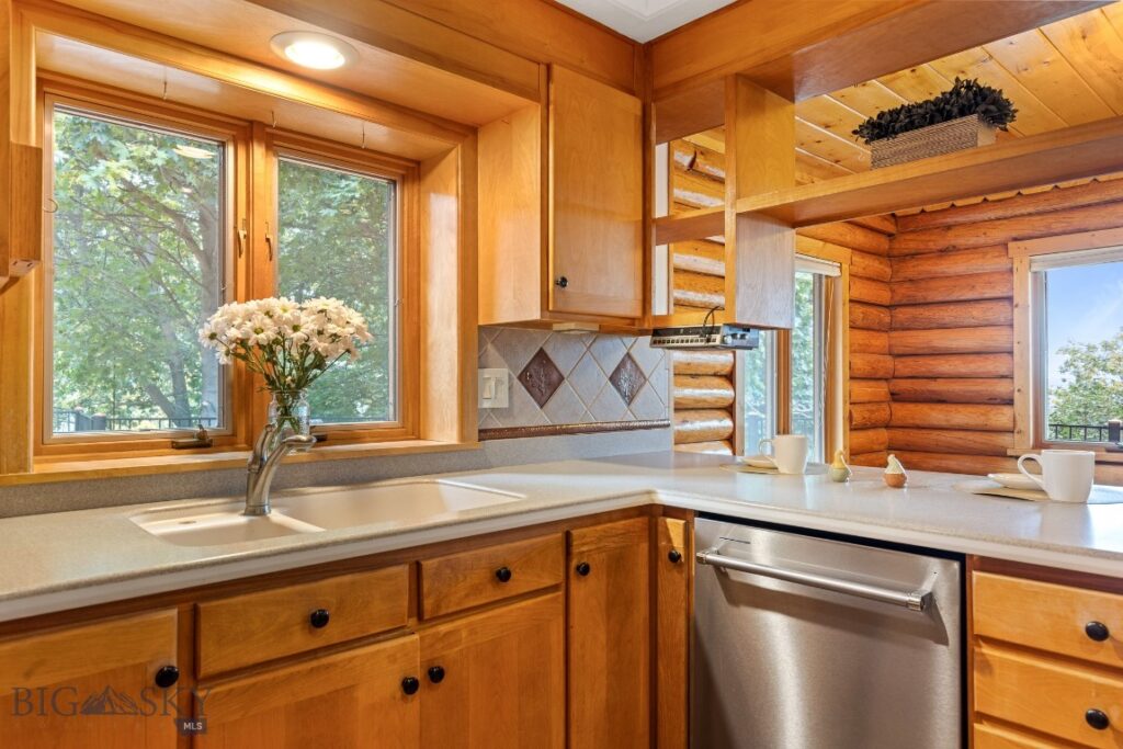 8651 E Panorama Drive E, Bozeman MT 59715