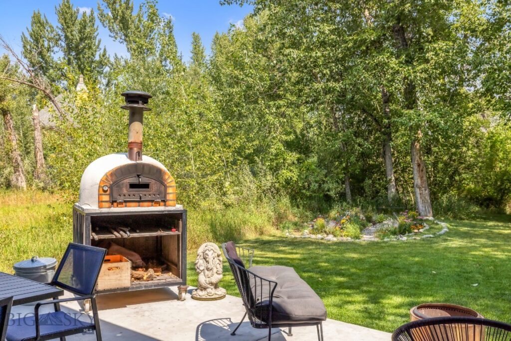 106 Milky Way Drive, Bozeman MT 59718