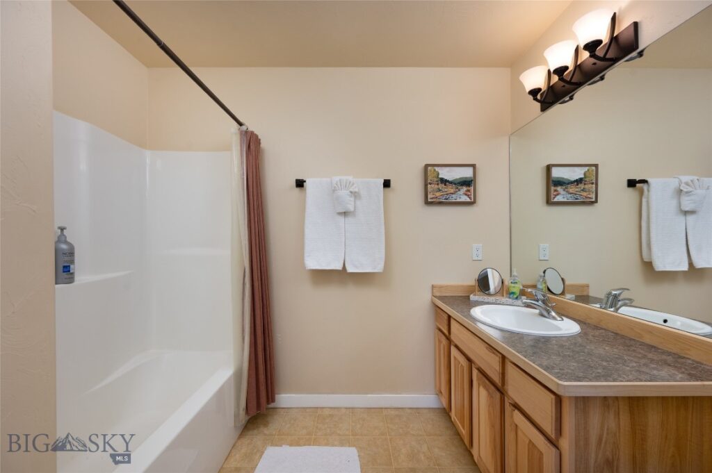 20 Talon Way, Bozeman MT 59718