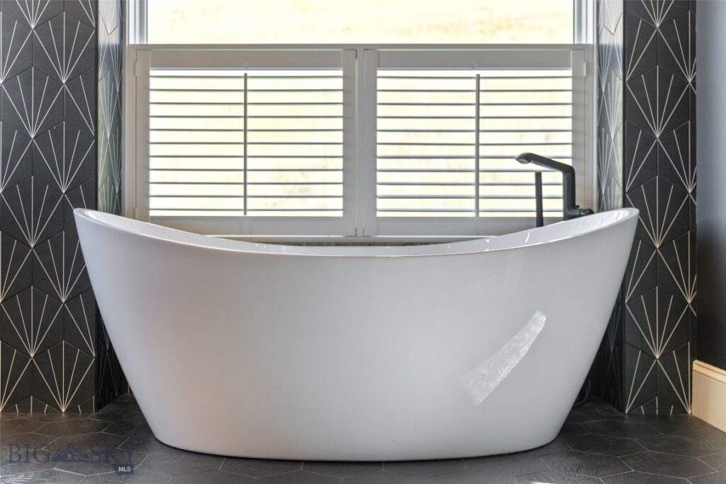 65 Naya Nuki Drive, Bozeman MT 59715