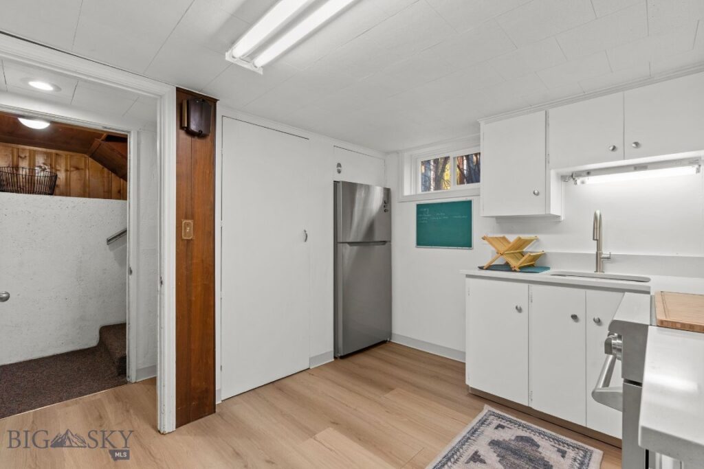 723 S 5th Avenue, Bozeman MT 59715