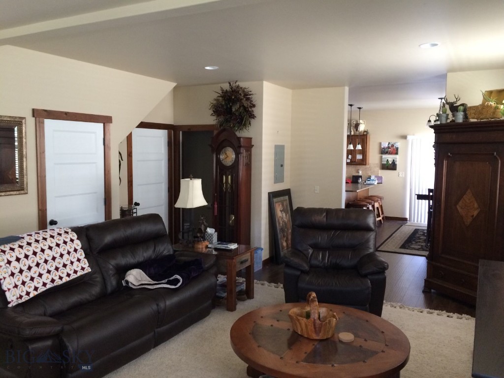 925 Twin Lakes Avenue, Bozeman MT 59718