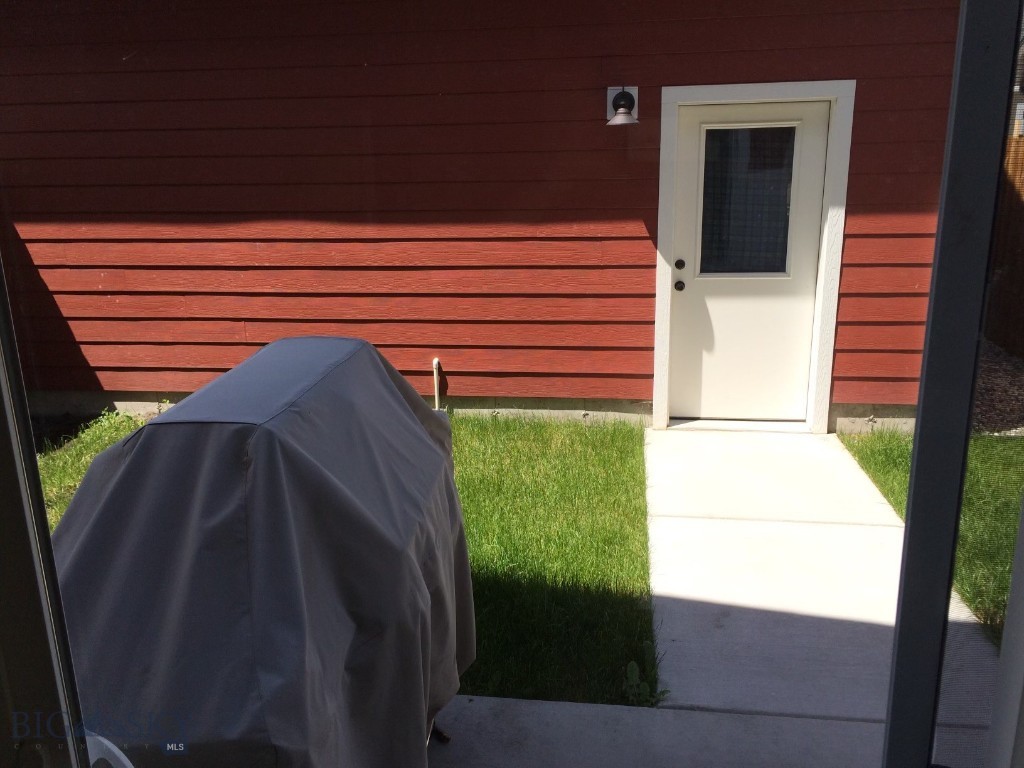 925 Twin Lakes Avenue, Bozeman MT 59718