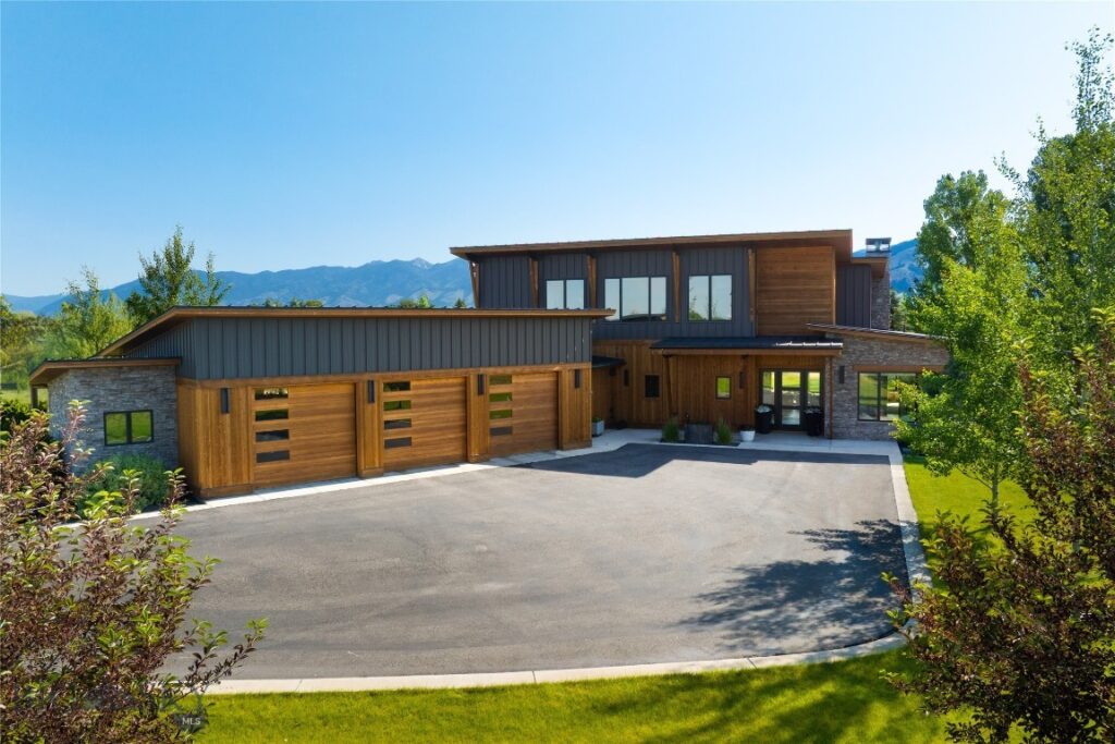989 Bridger Lake Drive, Bozeman MT 59718