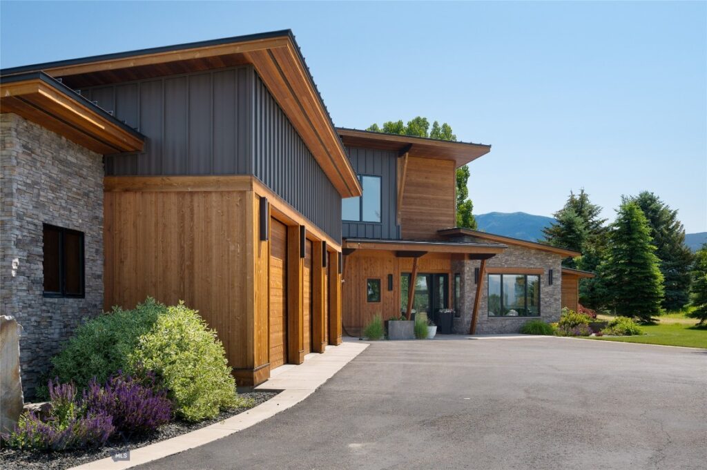 989 Bridger Lake Drive, Bozeman MT 59718