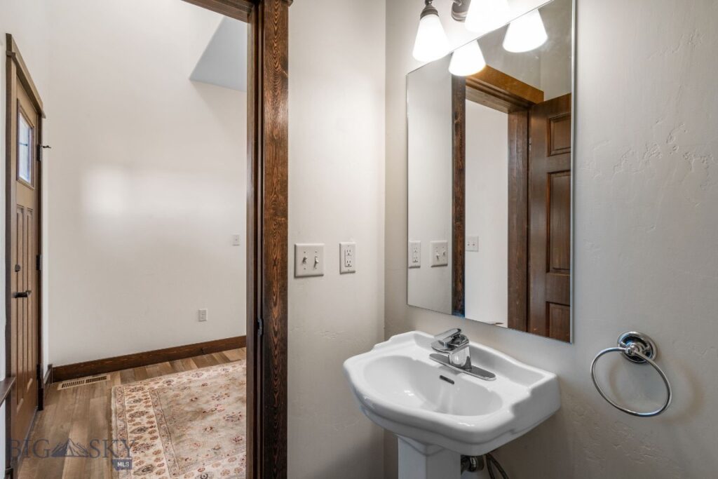 339 Heights Circle, Bozeman MT 59718
