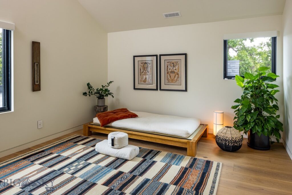 209 S 8th Avenue, Bozeman MT 59715