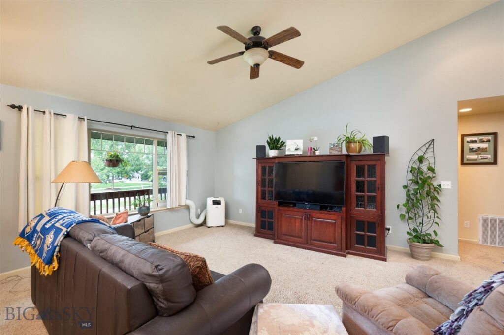 56 Thatch Wood Lane, Bozeman MT 59718